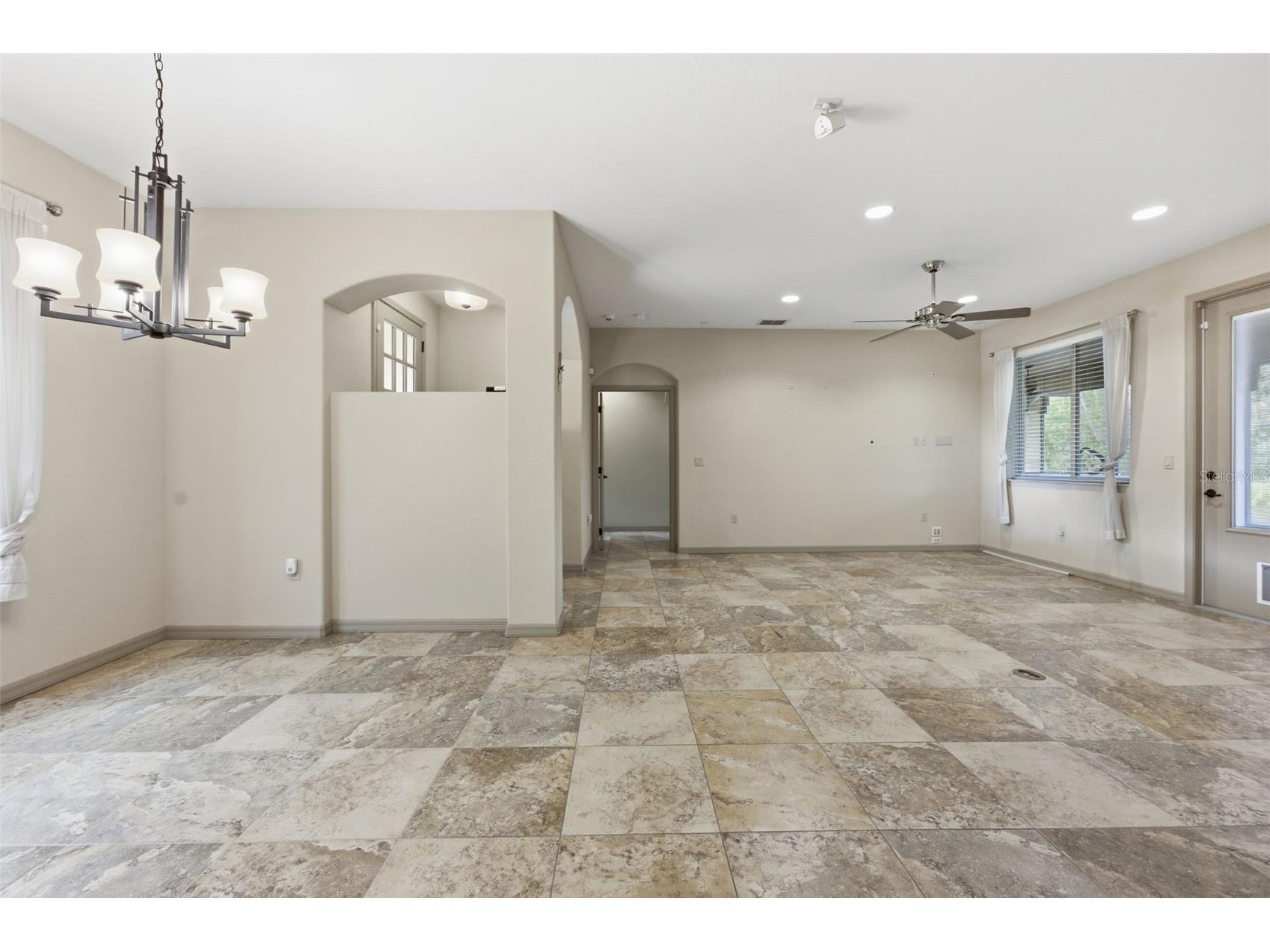 1304 Candlelight Boulevard Brooksville FL 34601 TB8461129 image19