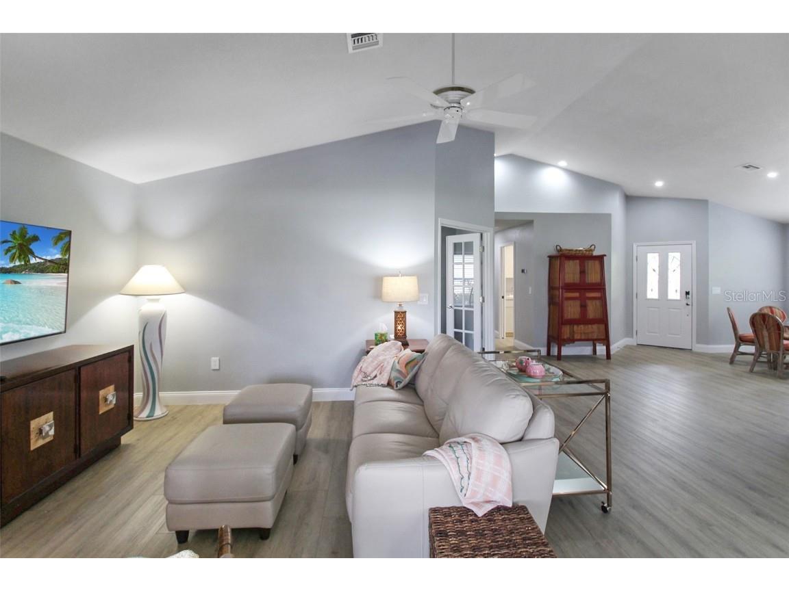 1304 Capri Isles Boulevard #31 Venice FL 34292 A4649799 image20