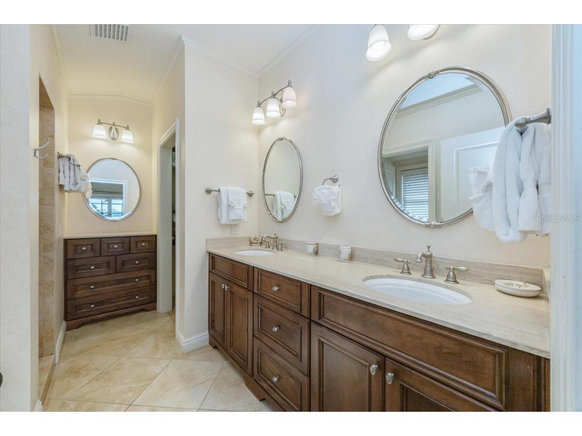 1304 Casey Key Road Nokomis FL 34275 - GULF OF MEXICO & BLACKBURN BAY A4642022 image31