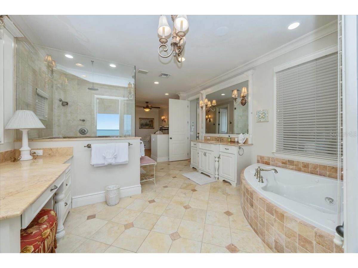 1304 Casey Key Road Nokomis FL 34275 - GULF OF MEXICO & BLACKBURN BAY A4642022 image40