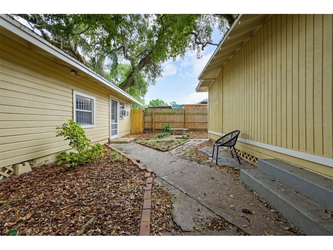 1304 E 32nd Avenue Tampa FL 33603 TB8450768 image30