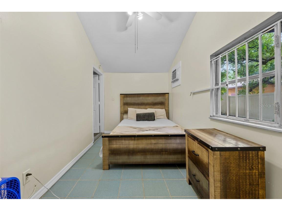 1304 E 32nd Avenue Tampa FL 33603 TB8450768 image38