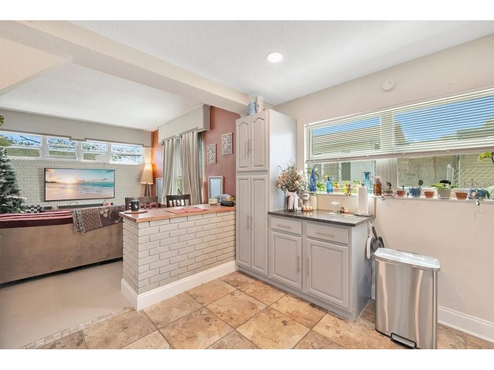 1304 E Osborne Tampa FL 33603 O6392287 image14