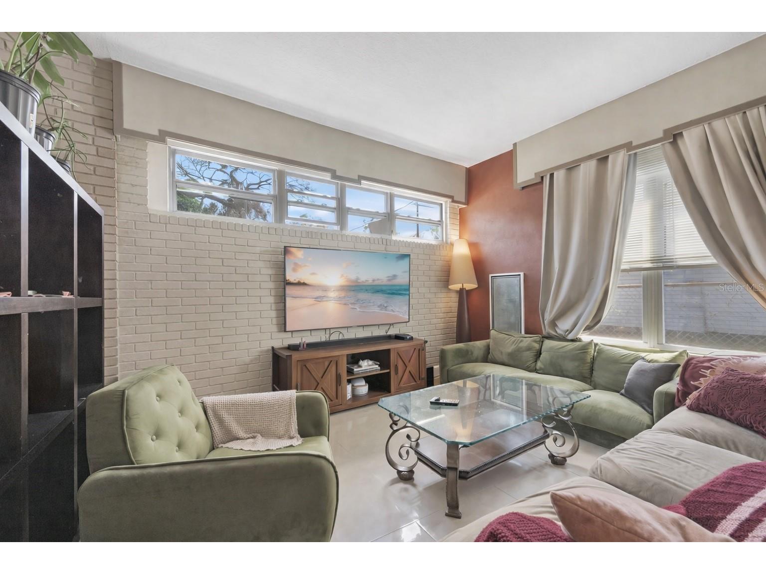 1304 E Osborne Tampa FL 33603 O6392287 image3