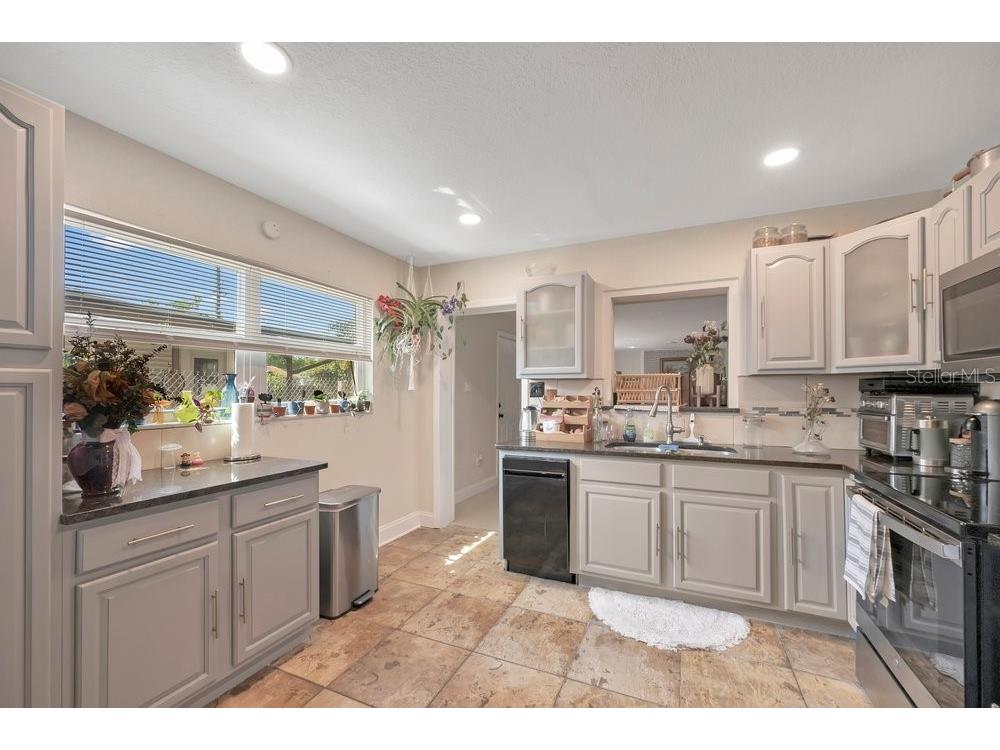 1304 E Osborne Tampa FL 33603 O6392287 image6