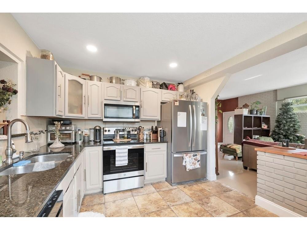 1304 E Osborne Tampa FL 33603 O6392287 image7