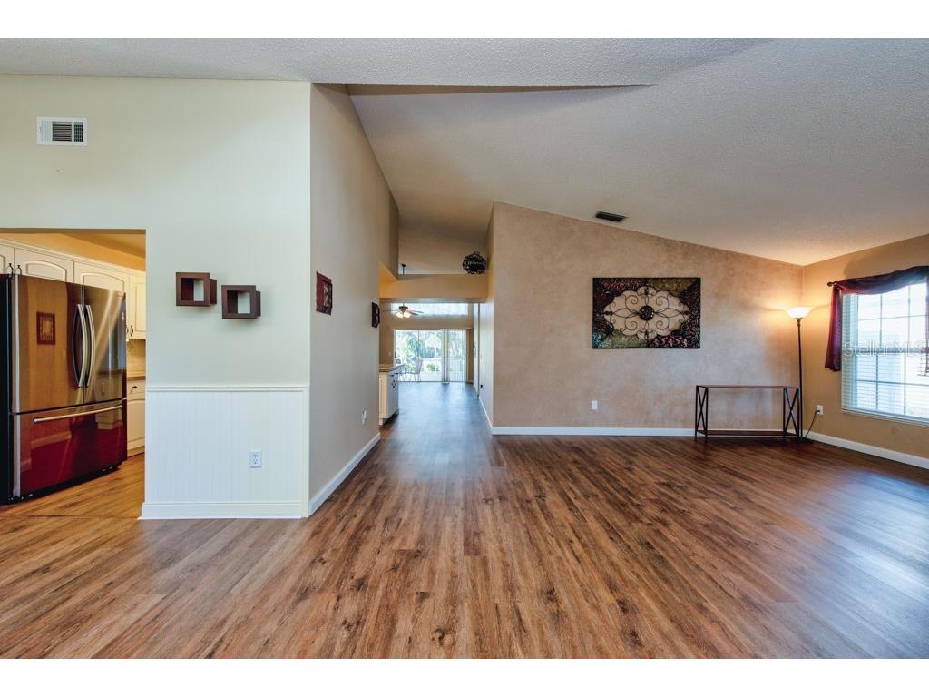1304 Gangplank Drive Valrico FL 33594 TB8474469 image2