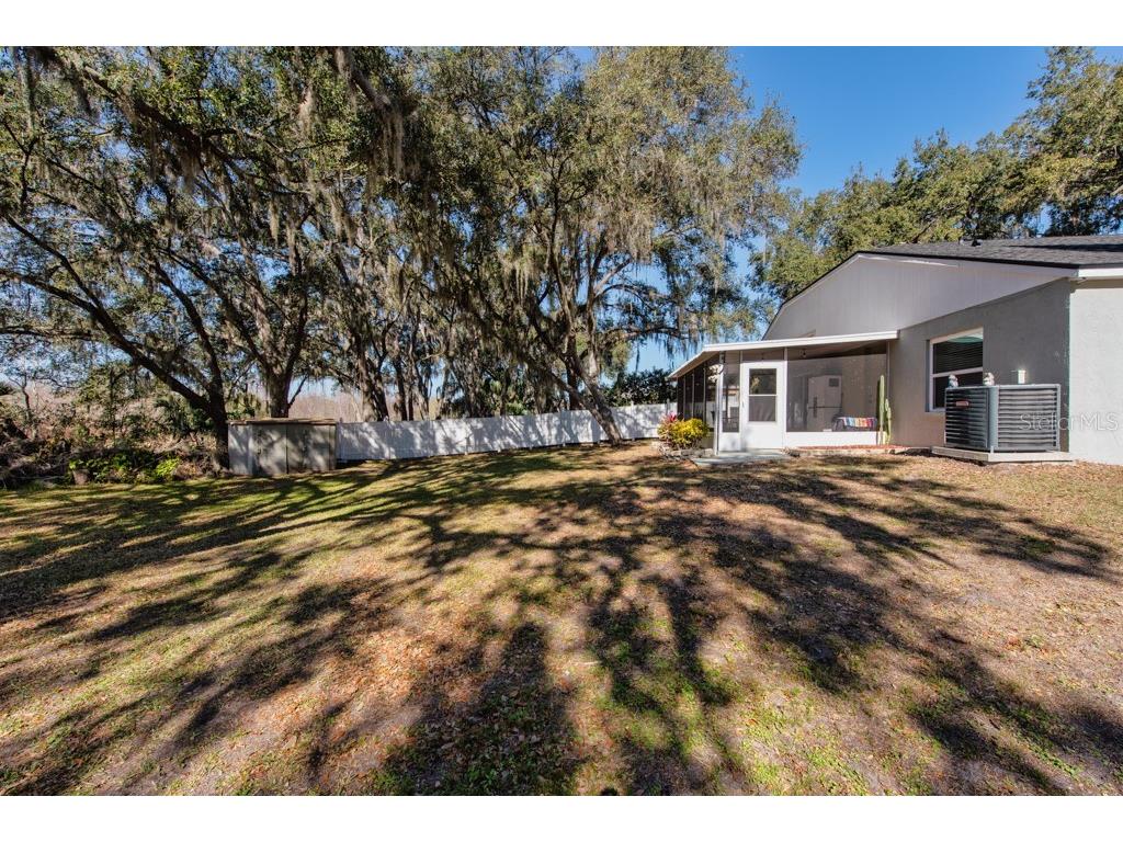 1304 Gangplank Drive Valrico FL 33594 TB8474469 image28