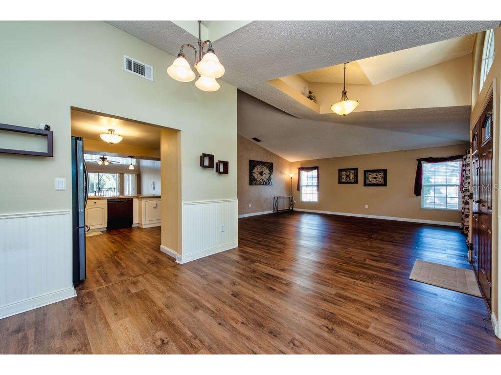1304 Gangplank Drive Valrico FL 33594 TB8474469 image6