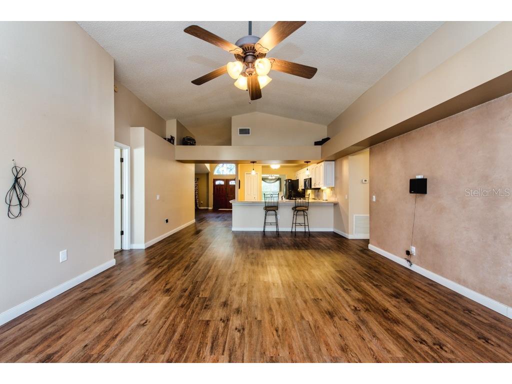 1304 Gangplank Drive Valrico FL 33594 TB8474469 image9