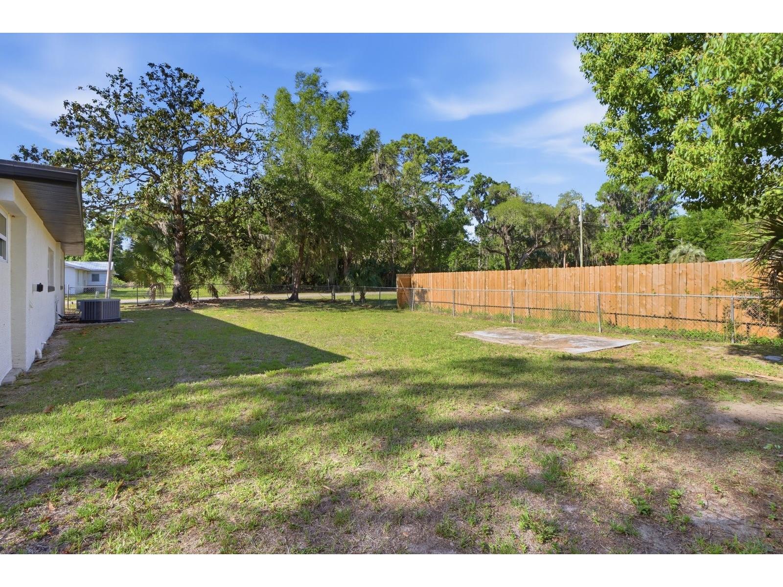 1304 NE 5th Avenue Crystal River FL 34428 P4938030 image13
