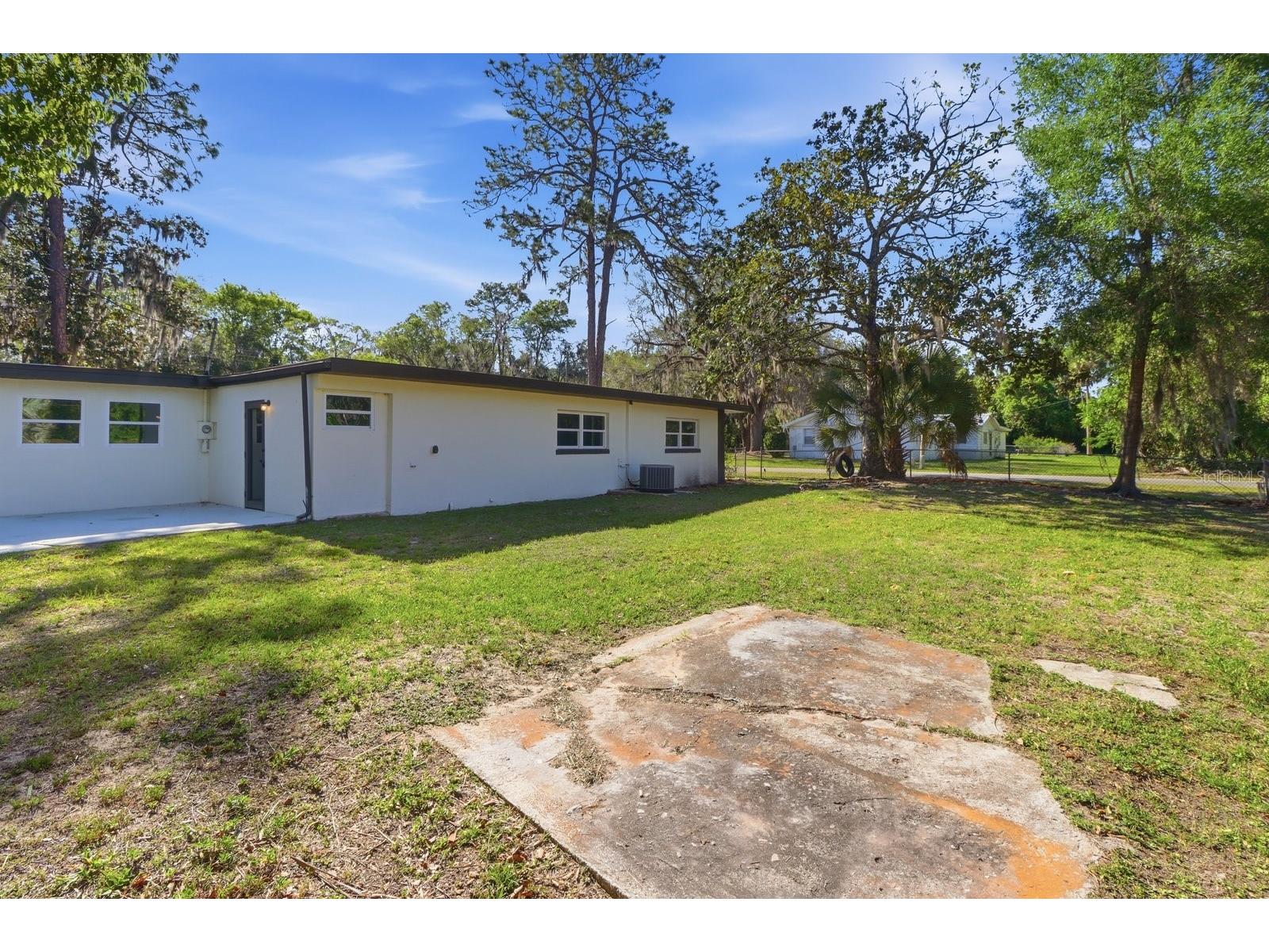 1304 NE 5th Avenue Crystal River FL 34428 P4938030 image14
