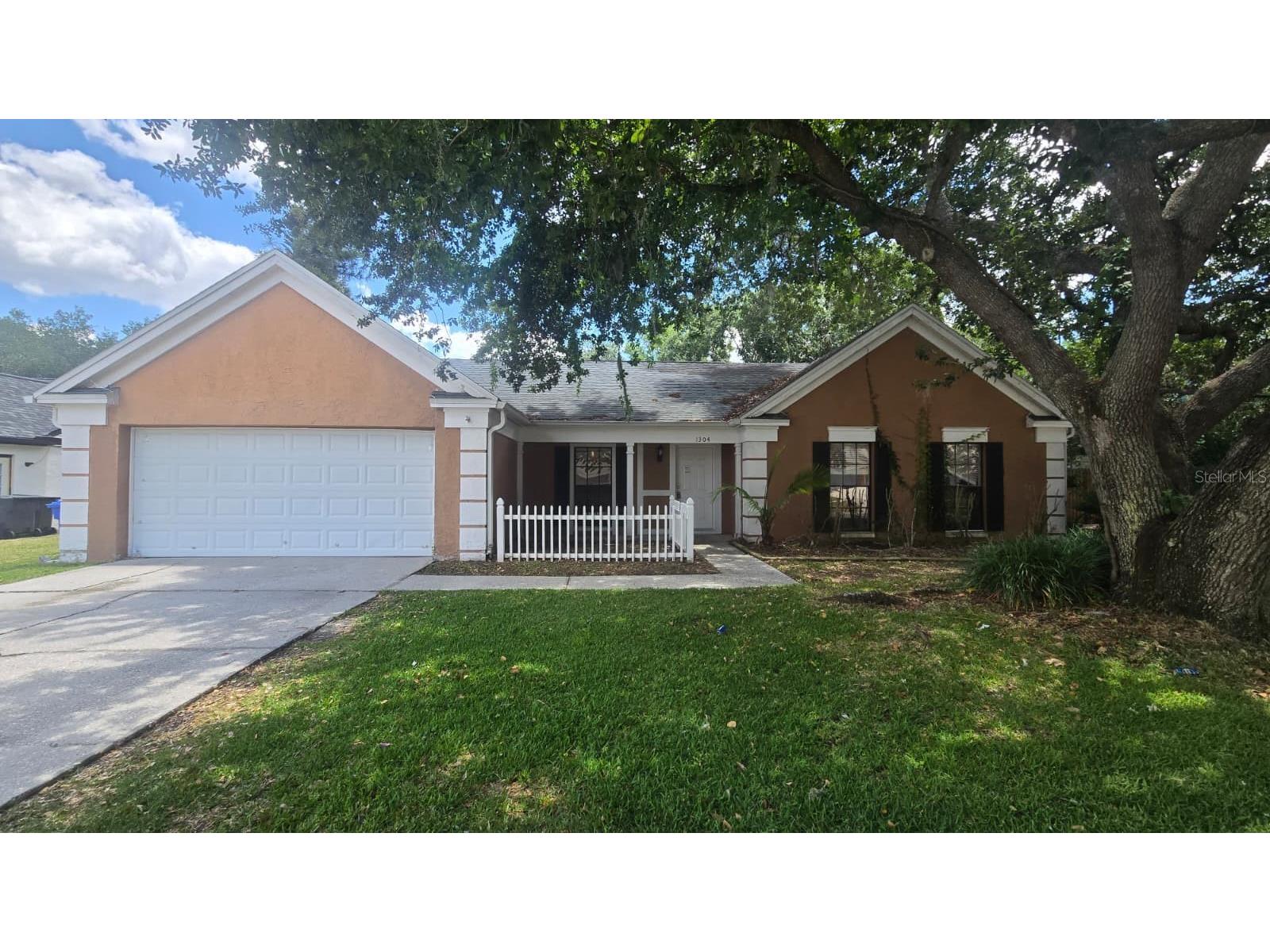 1304 Peachfield Drive Valrico FL 33596 TB8509156 image1