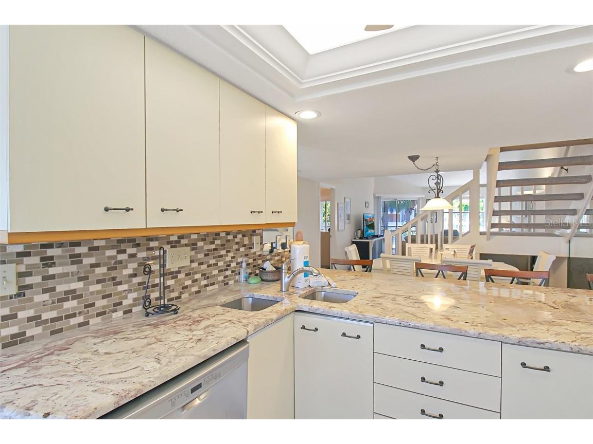 1304 Siesta Bayside Drive #1304B Sarasota FL 34242 A4608098 image10