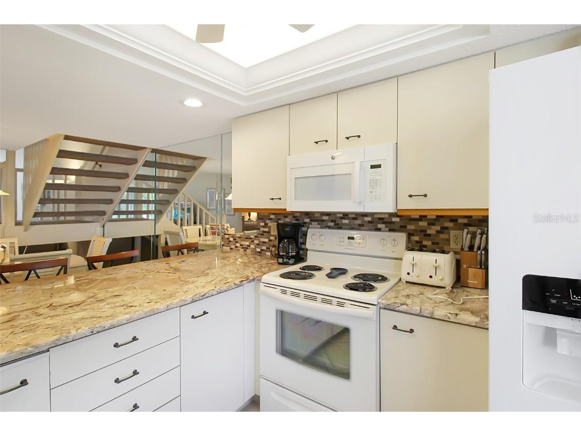 1304 Siesta Bayside Drive #1304B Sarasota FL 34242 A4608098 image11