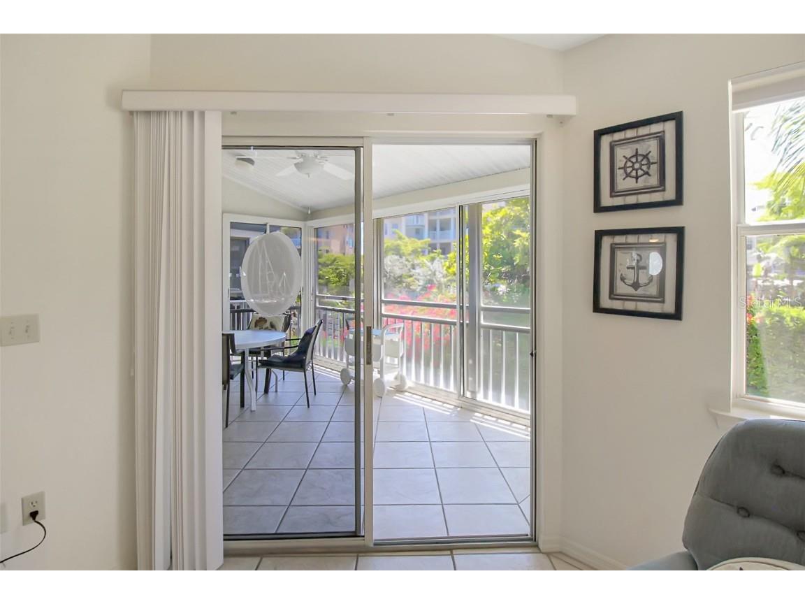 1304 Siesta Bayside Drive #1304B Sarasota FL 34242 A4608098 image19