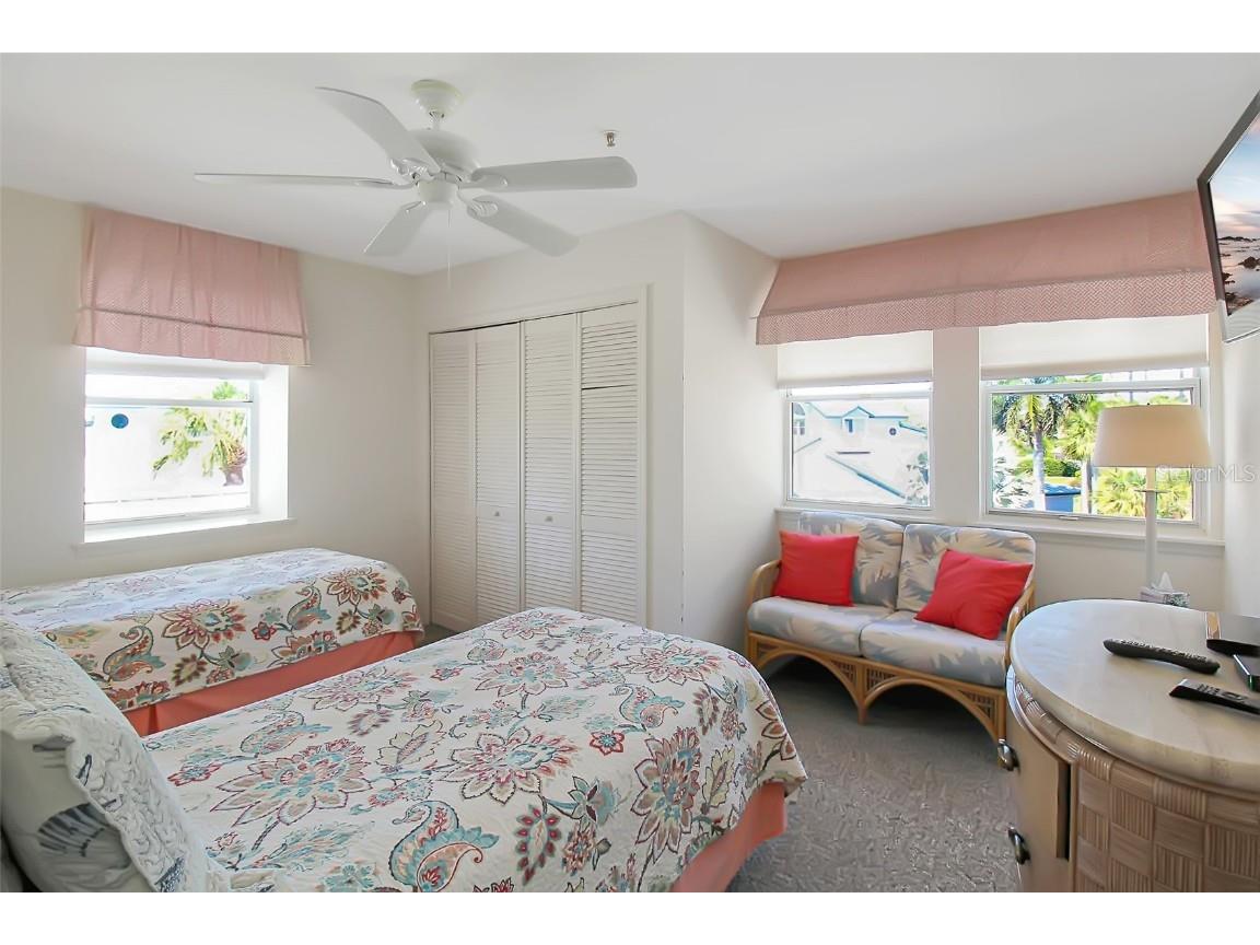 1304 Siesta Bayside Drive #1304B Sarasota FL 34242 A4608098 image35