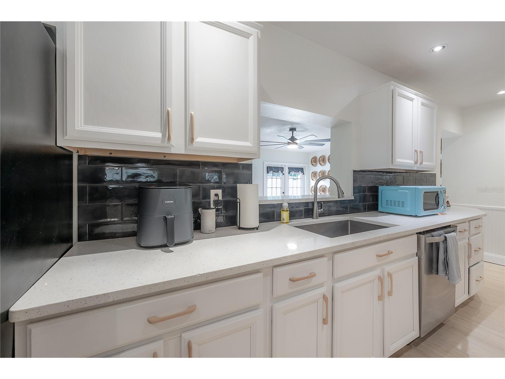 1304 W Bogie Drive Tampa FL 33612 TB8491148 image11