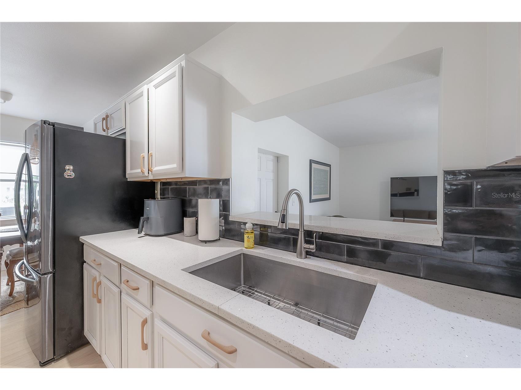 1304 W Bogie Drive Tampa FL 33612 TB8491148 image9