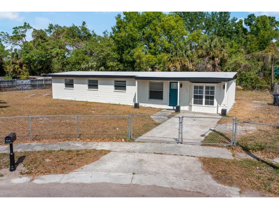1304 Windsor Way Tampa FL 33619 T3433098 image1