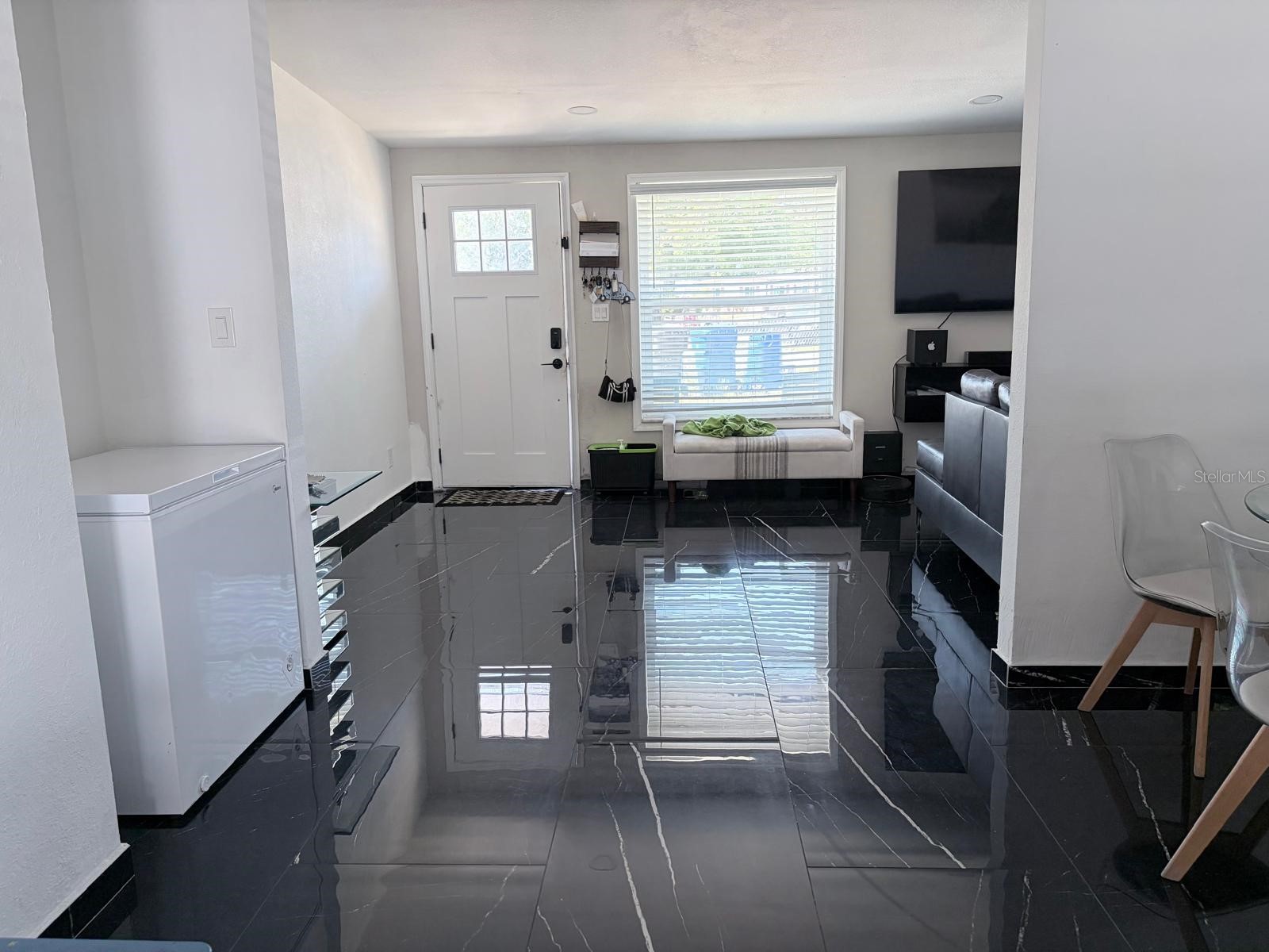1304 Windsor Way Tampa FL 33619 TB8503414 image5