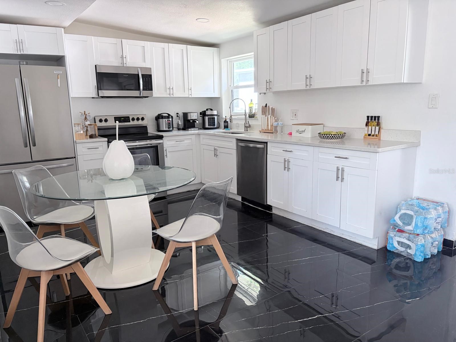 1304 Windsor Way Tampa FL 33619 TB8503414 image7