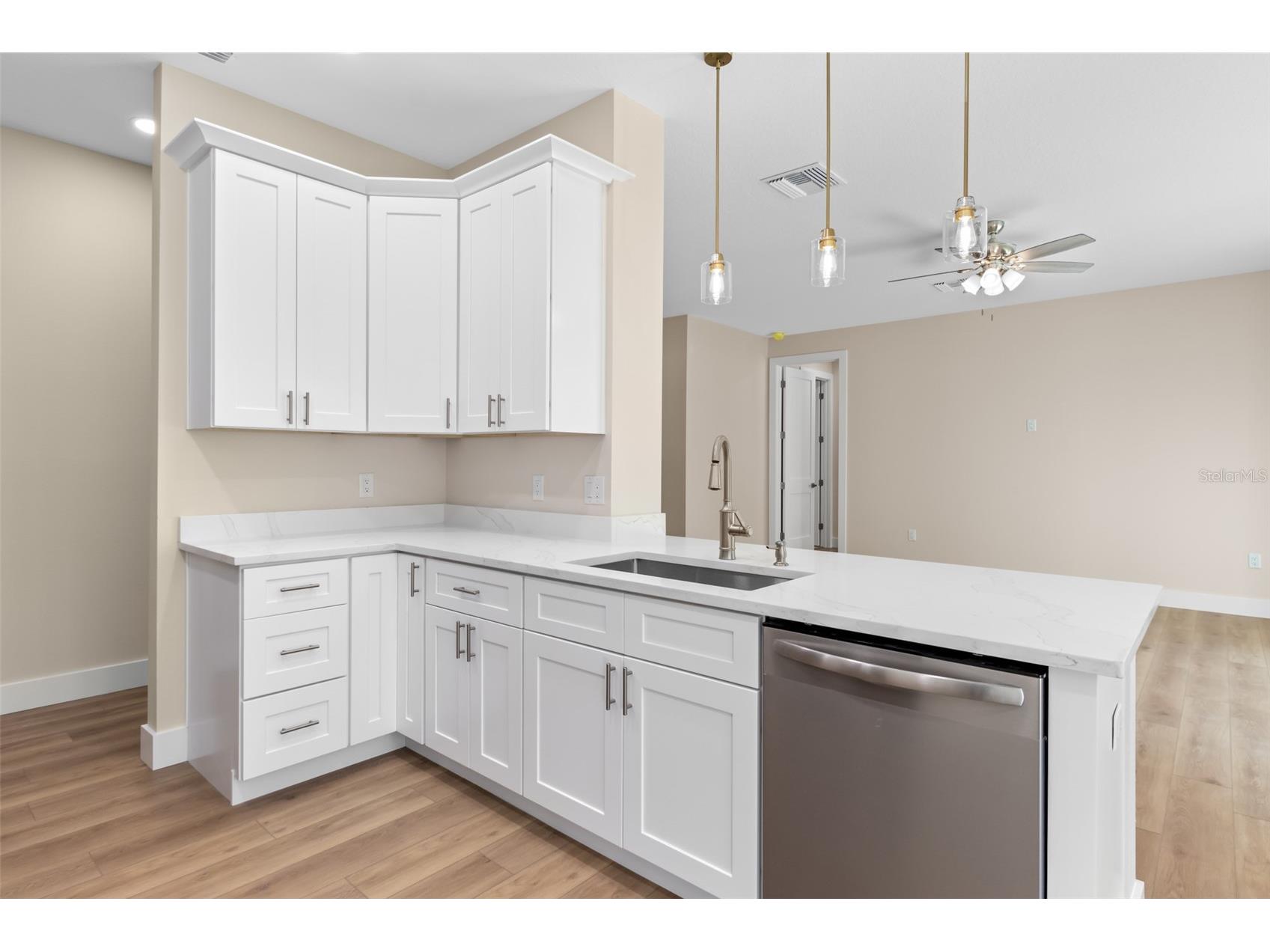 13040 Tinamou Avenue Weeki Wachee FL 34614 TB8448998 image32