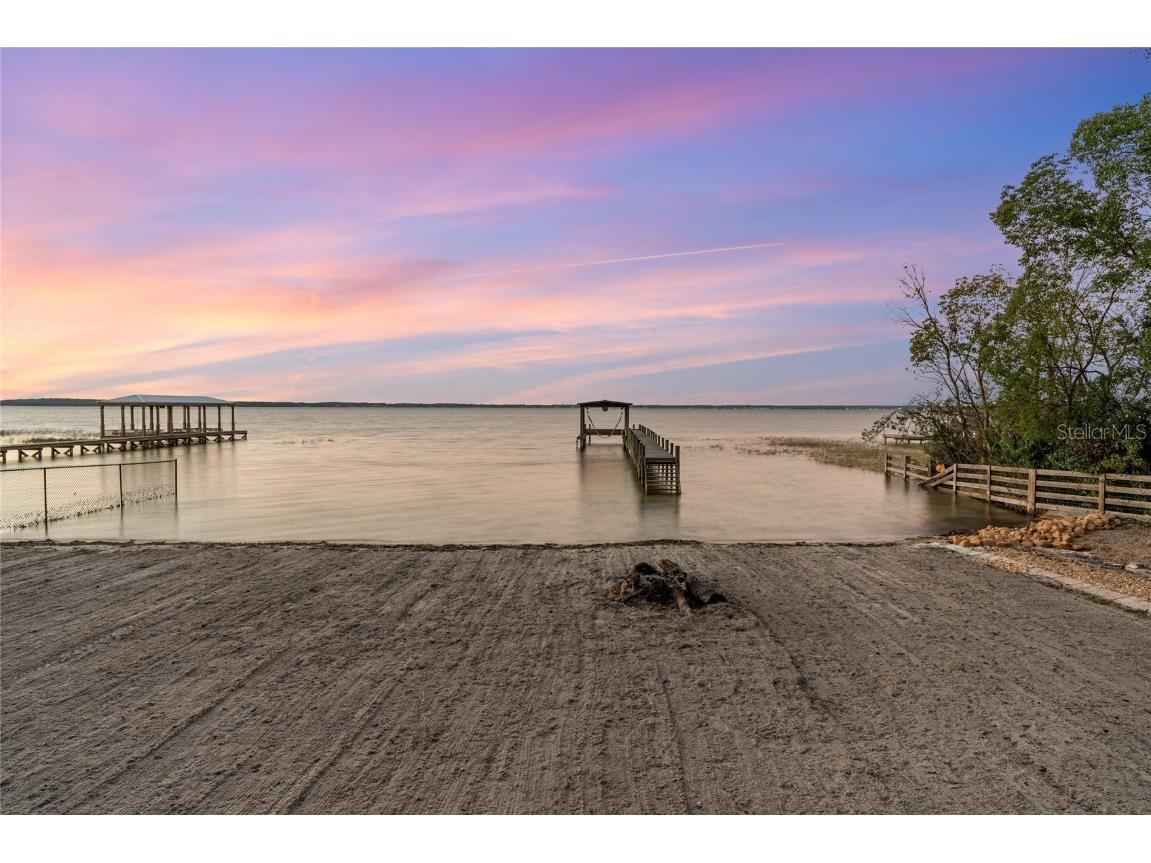 13041 SE 158th Lane Weirsdale FL 32195 - LAKE WEIR OM692332 image2