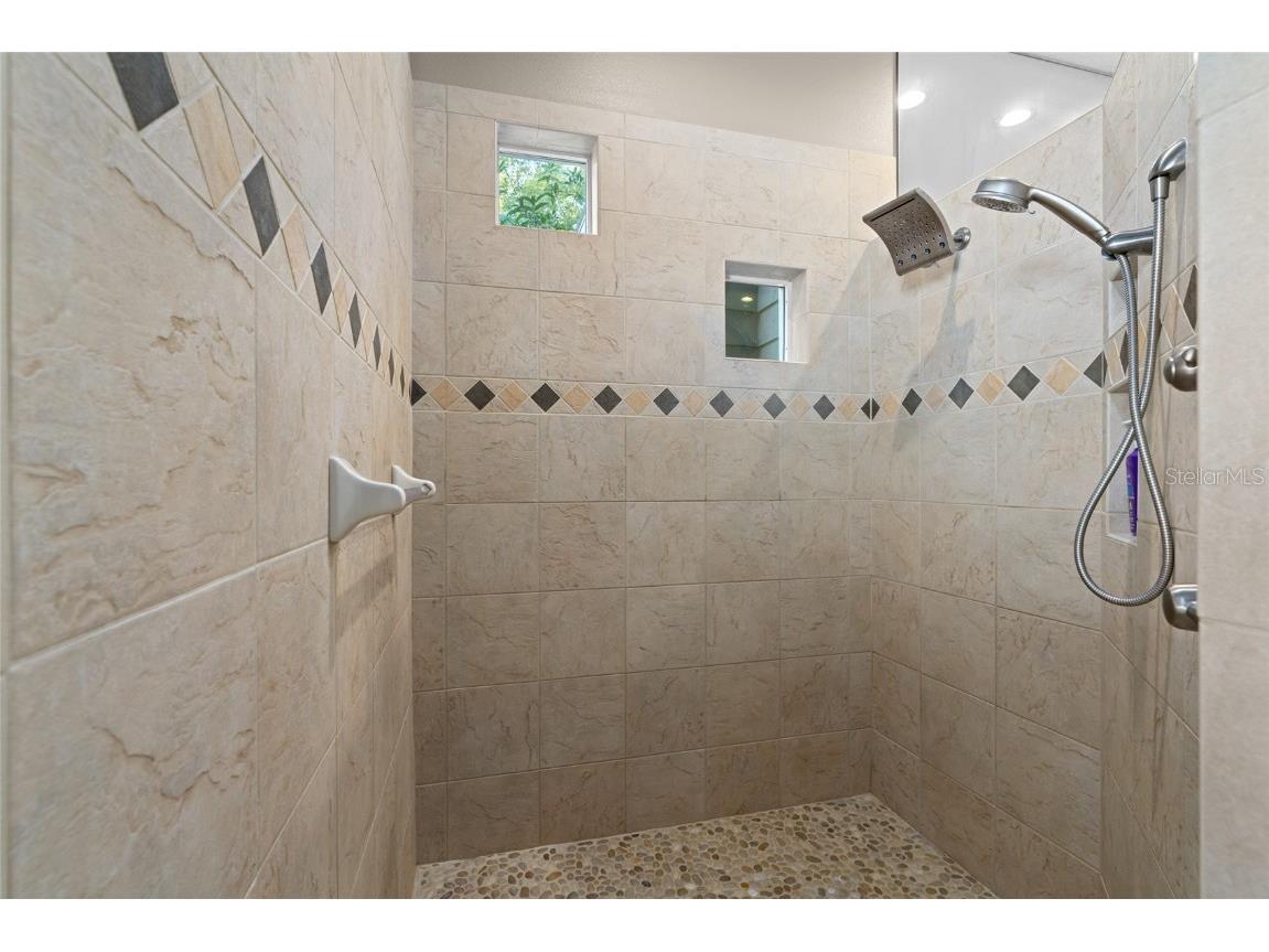 13041 SE 158th Lane Weirsdale FL 32195 - LAKE WEIR OM692332 image33