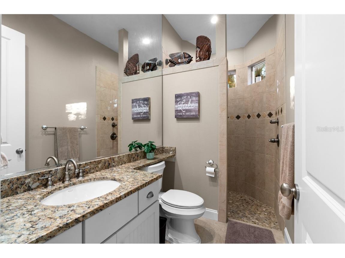 13041 SE 158th Lane Weirsdale FL 32195 - LAKE WEIR OM692332 image35