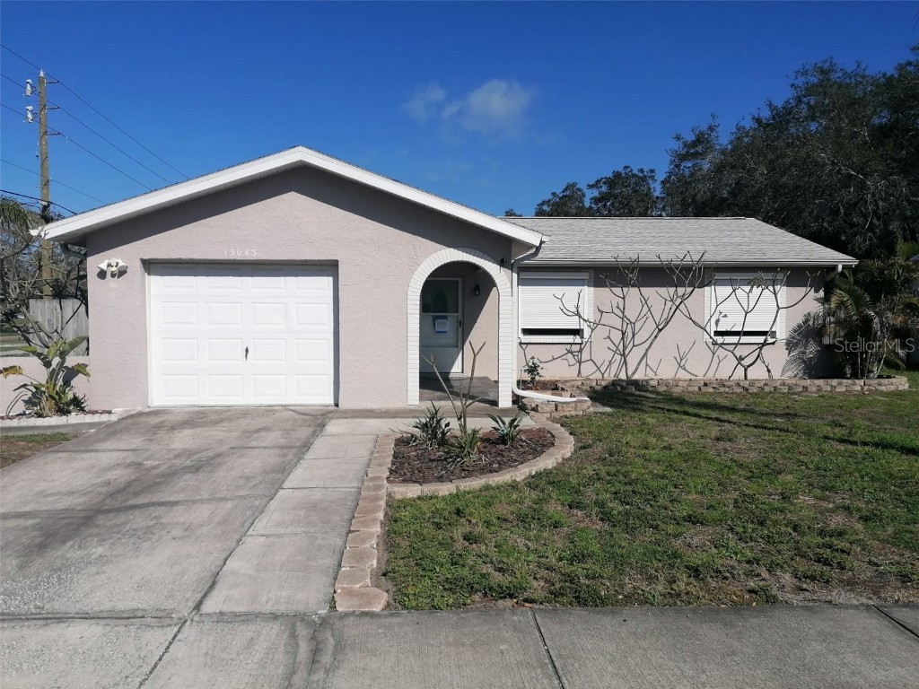 13043 124th Avenue Largo FL 33774 U8226633 image1