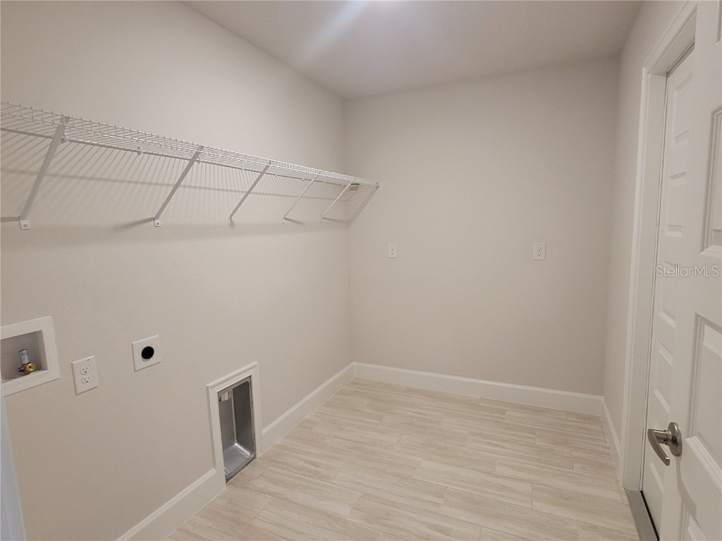 13046 Kent Bradley Street Dade City FL 33525 TB8432096 image21