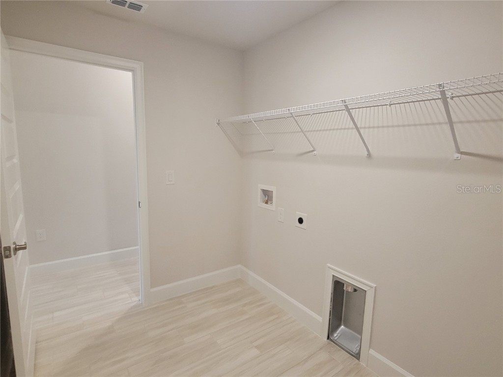 13046 Kent Bradley Street Dade City FL 33525 TB8432096 image22