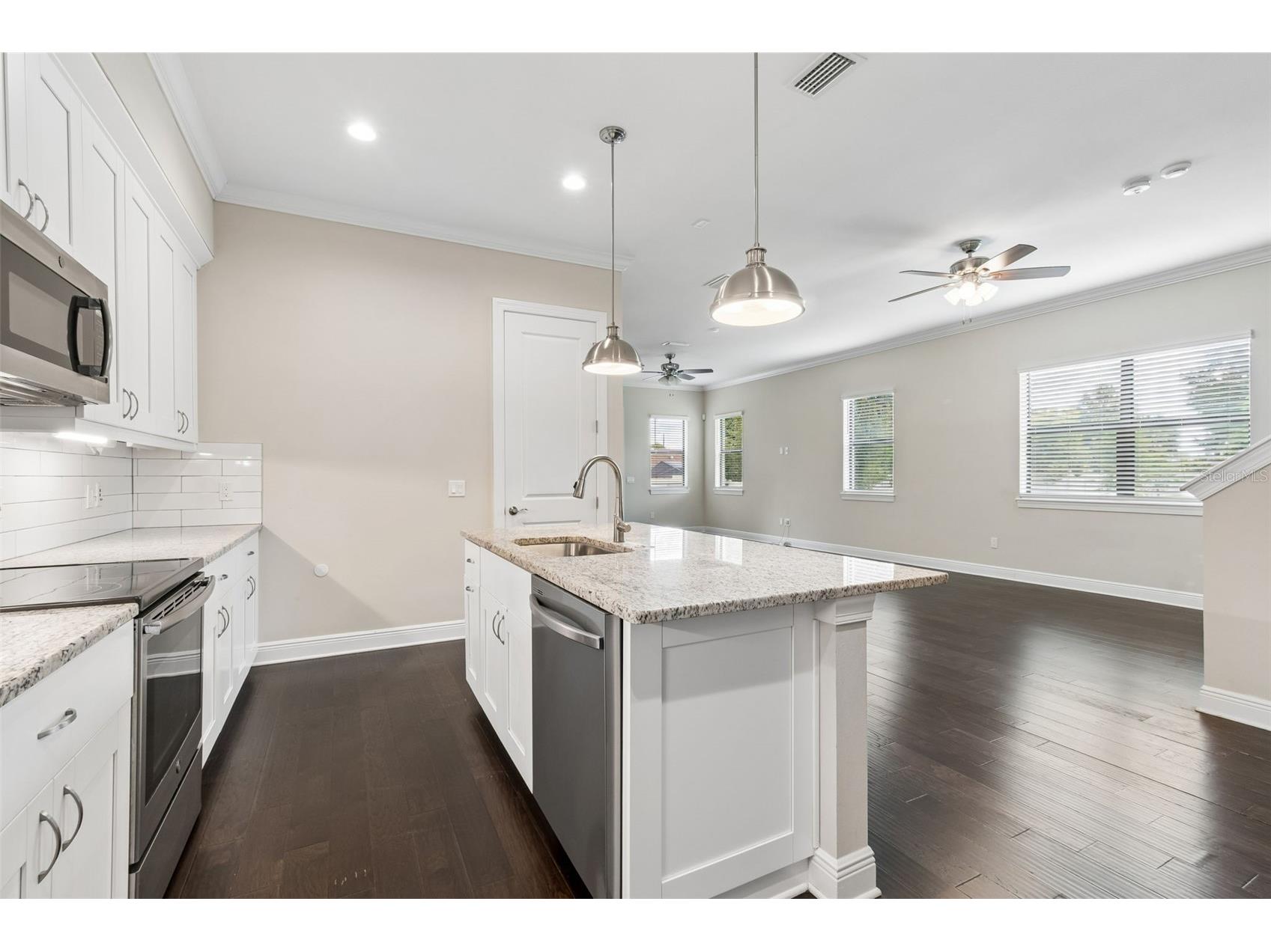 13047 Sanctuary Village Lane Tampa FL 33624 TB8510538 image7
