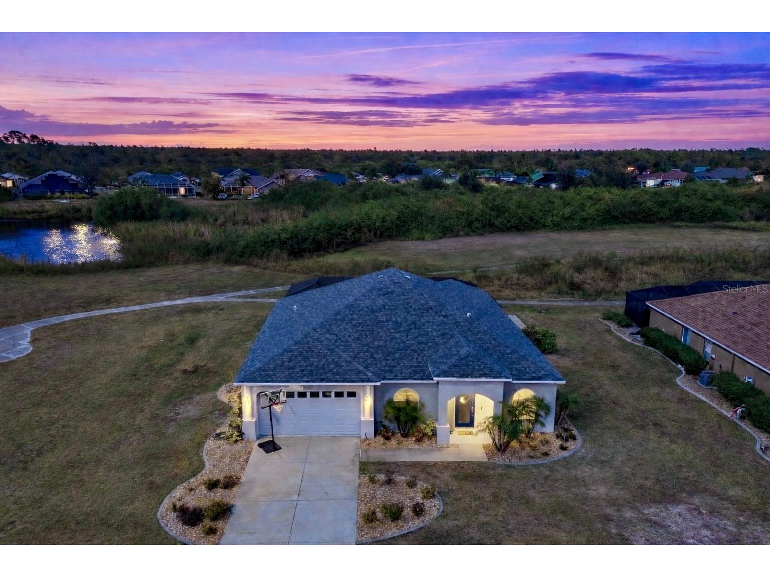 13048 SW Pembroke Circle S Lake Suzy FL 34269 C7520428 image1