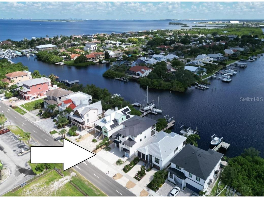 1305 Apollo Beach Boulevard Apollo Beach FL 33572 - TAMPA BAY TB8305376 image1