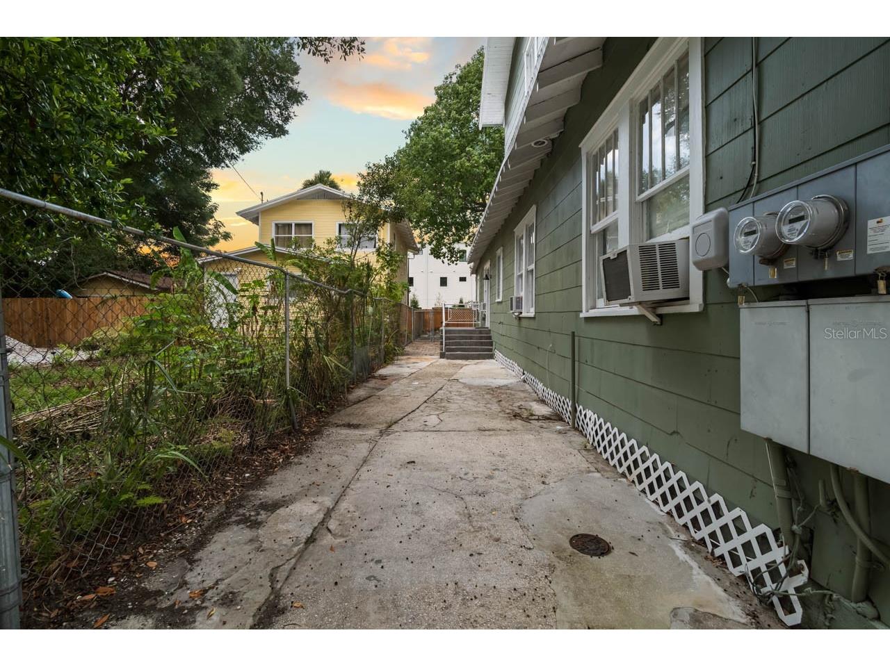 1305 E 17th Avenue Tampa FL 33605 TB8518297 image59