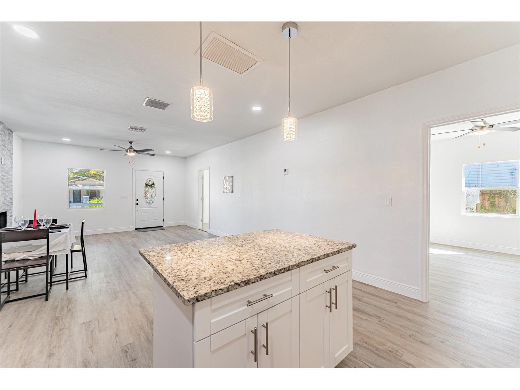 1305 E Osborne Avenue Tampa FL 33603 TB8481457 image16