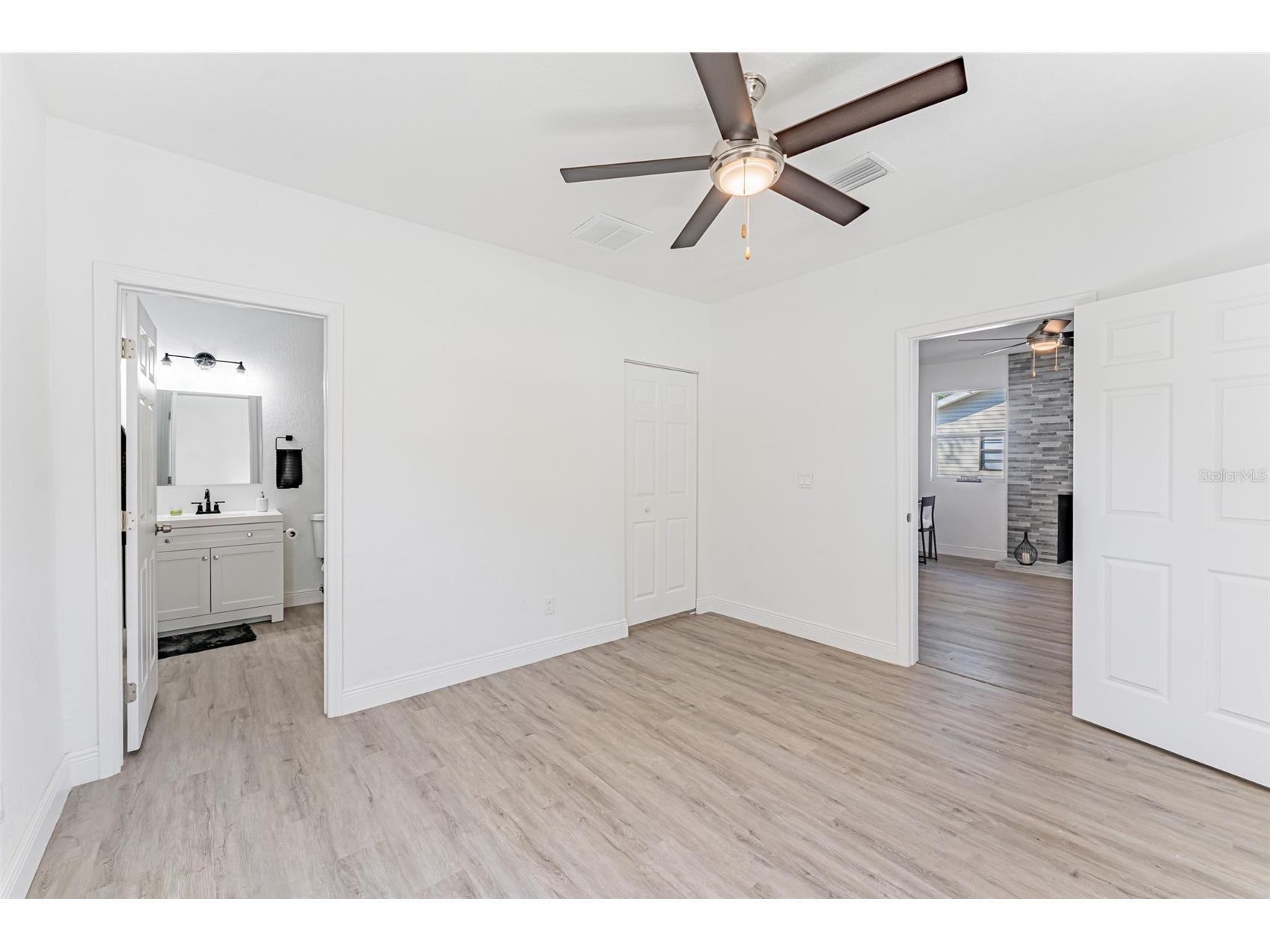 1305 E Osborne Avenue Tampa FL 33603 TB8481457 image18