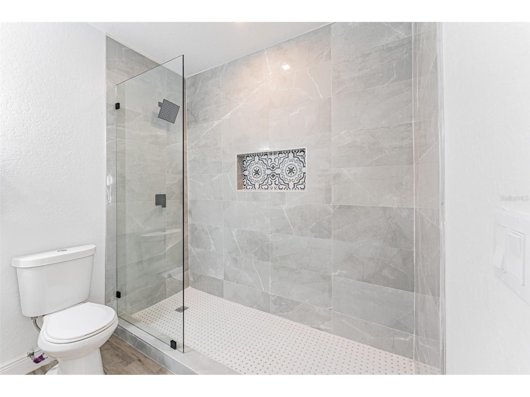 1305 E Osborne Avenue Tampa FL 33603 TB8481457 image20