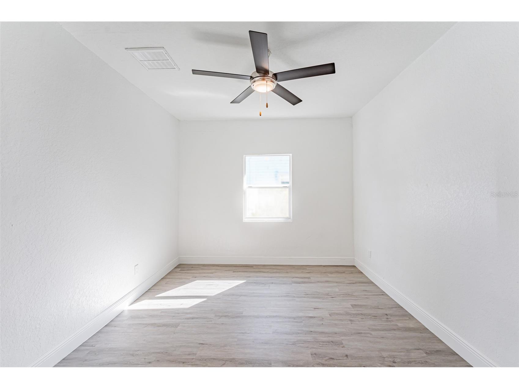 1305 E Osborne Avenue Tampa FL 33603 TB8481457 image28