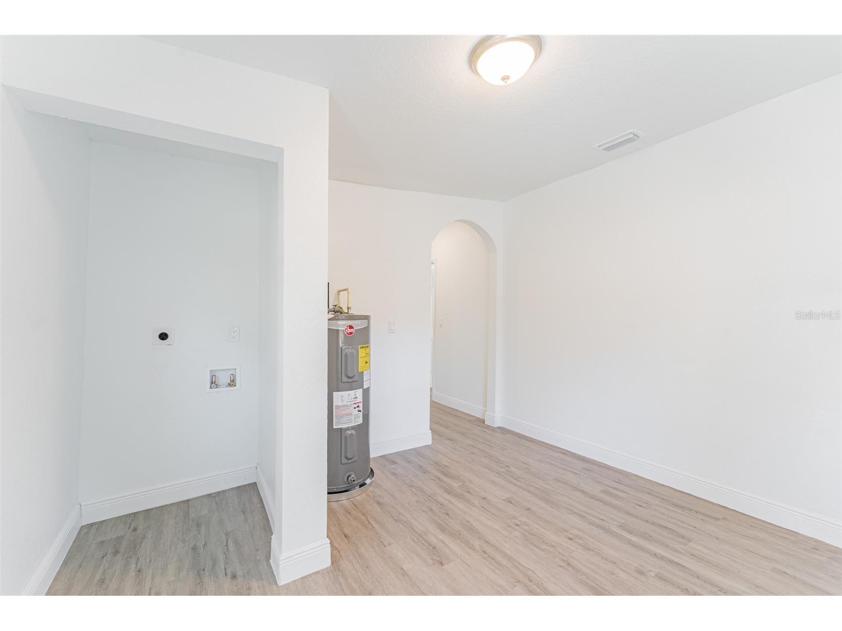 1305 E Osborne Avenue Tampa FL 33603 TB8481457 image33