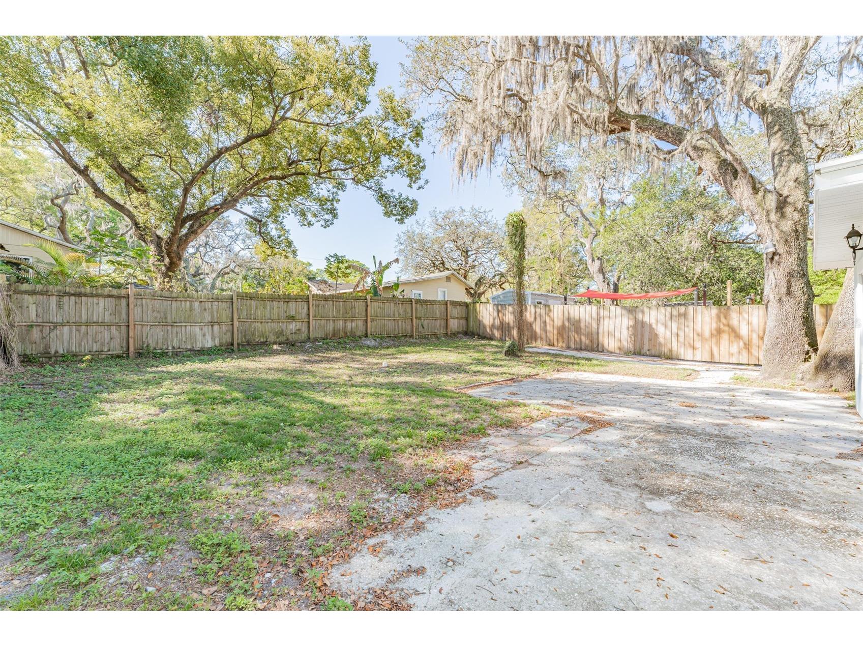 1305 E Osborne Avenue Tampa FL 33603 TB8481457 image35