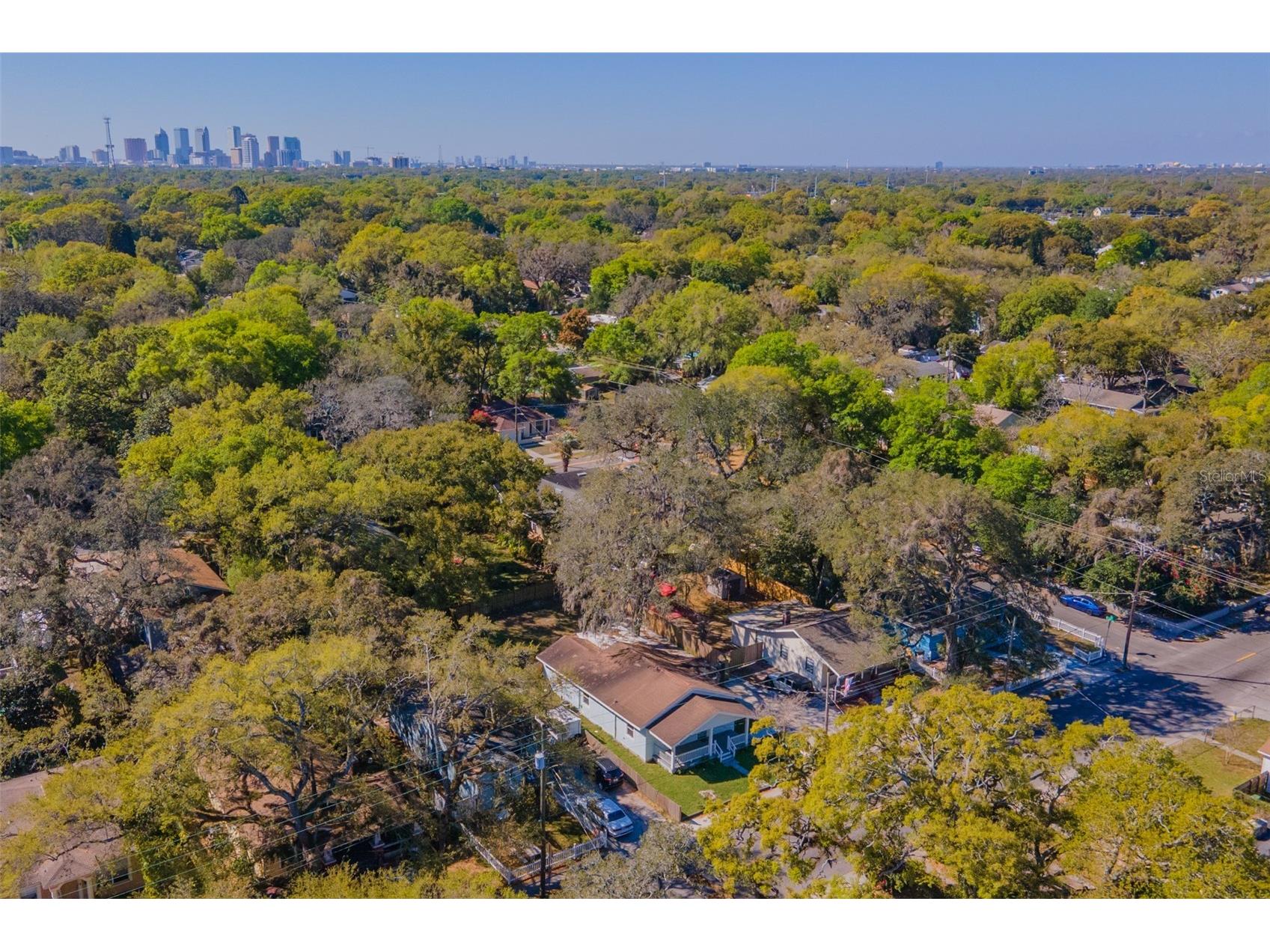 1305 E Osborne Avenue Tampa FL 33603 TB8481457 image44