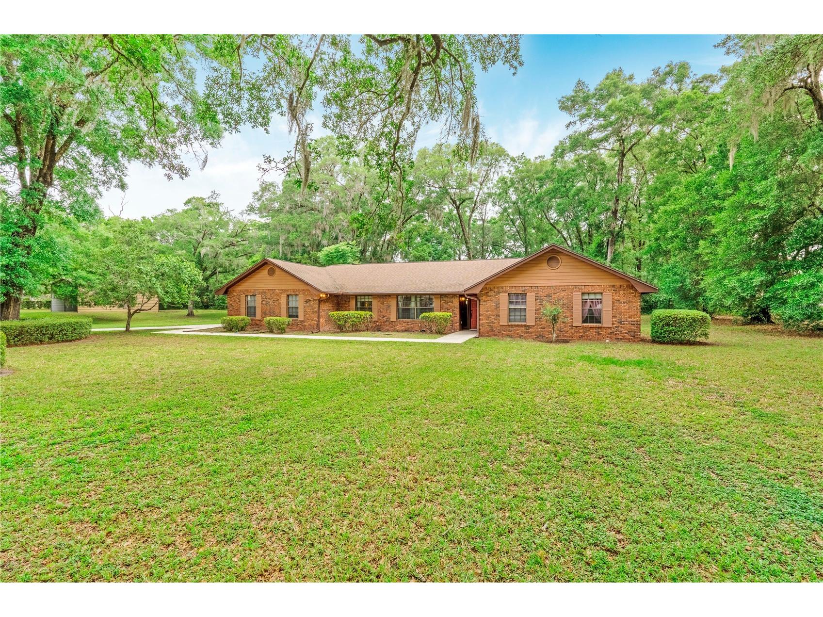1305 Greenland Trace Deland FL 32720 V4948766 image2
