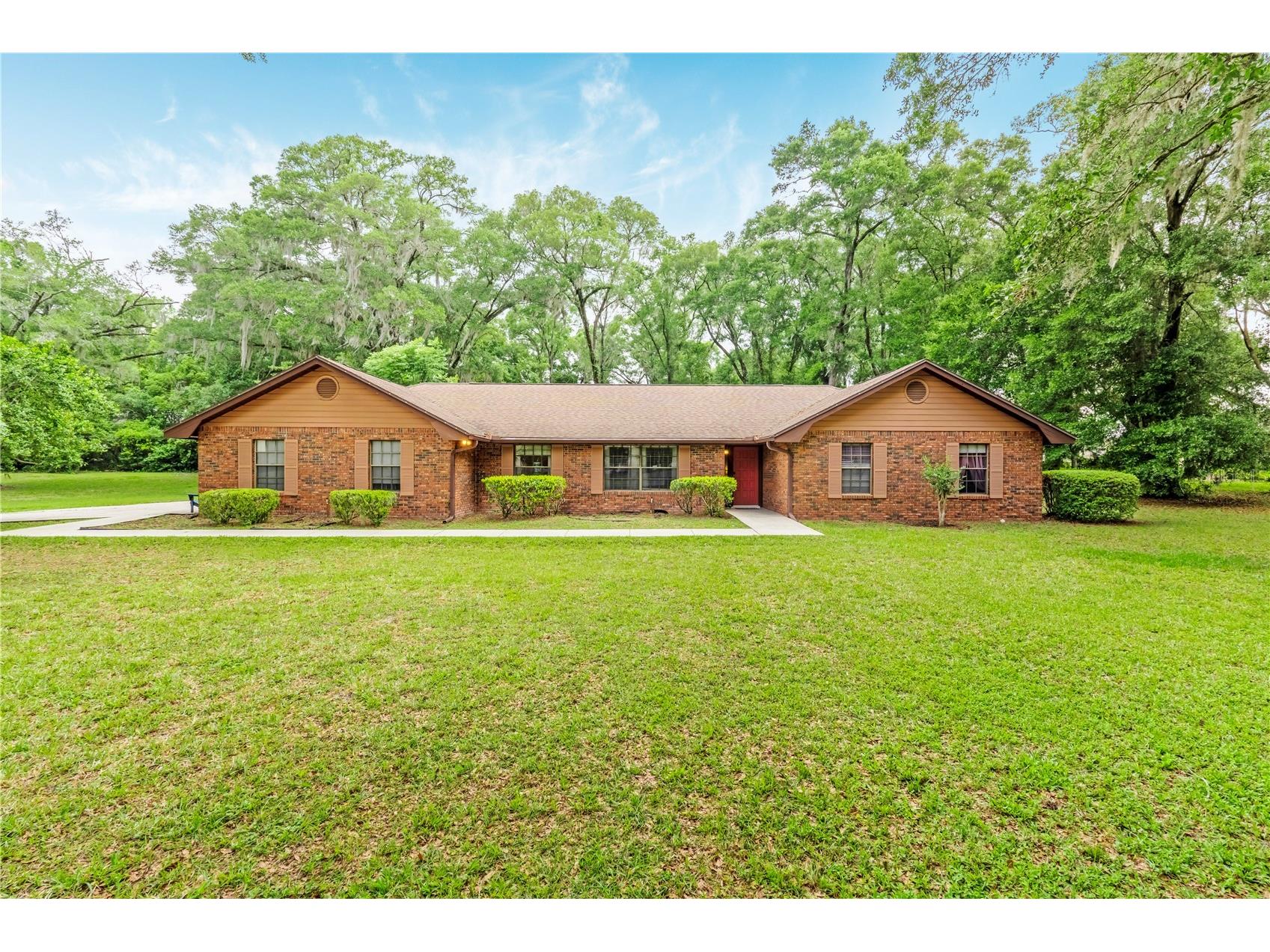 1305 Greenland Trace Deland FL 32720 V4948766 image3