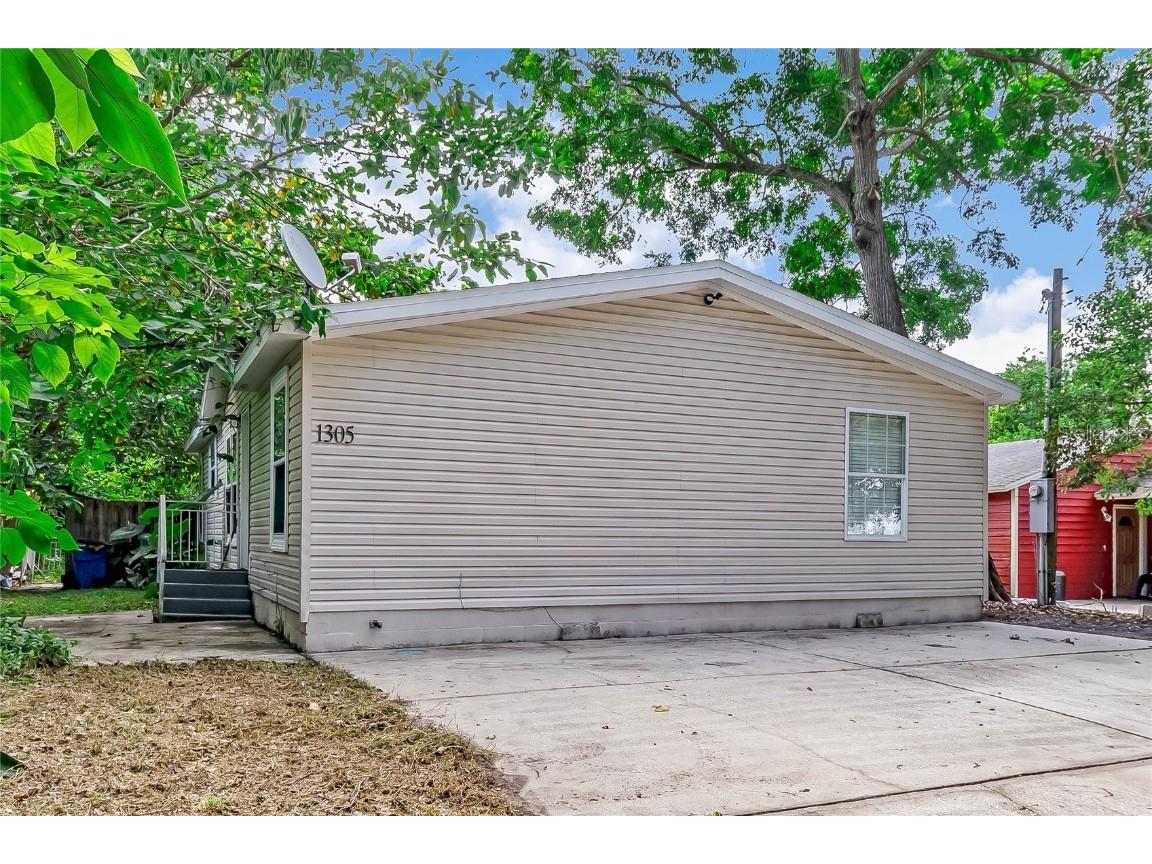 1305 Groveland Avenue Orlando FL 32806 O6129159 image1