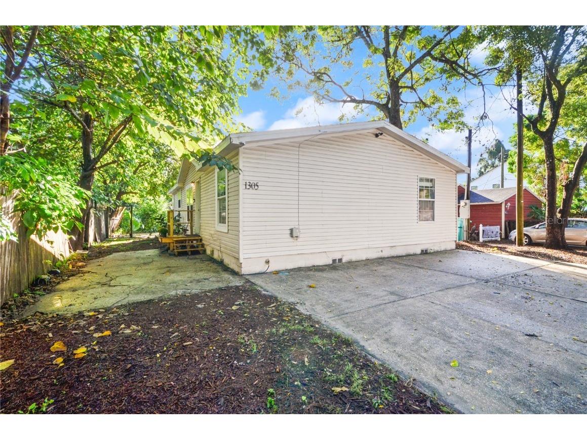 1305 Groveland Avenue Orlando FL 32806 O6355831 image2