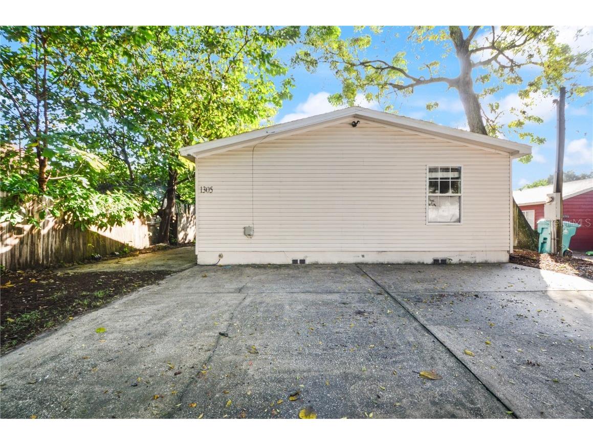 1305 Groveland Avenue Orlando FL 32806 O6355831 image3