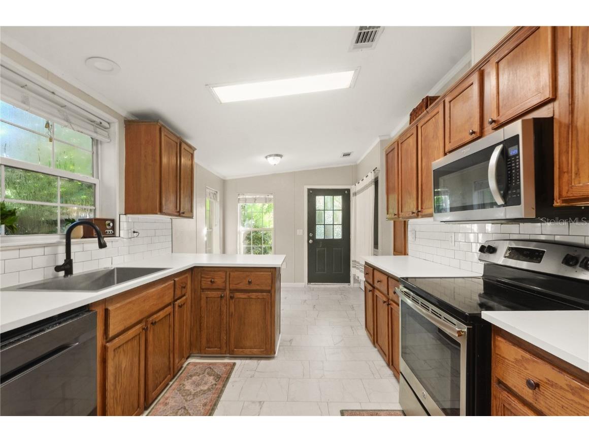 1305 Groveland Avenue Orlando FL 32806 O6355831 image9